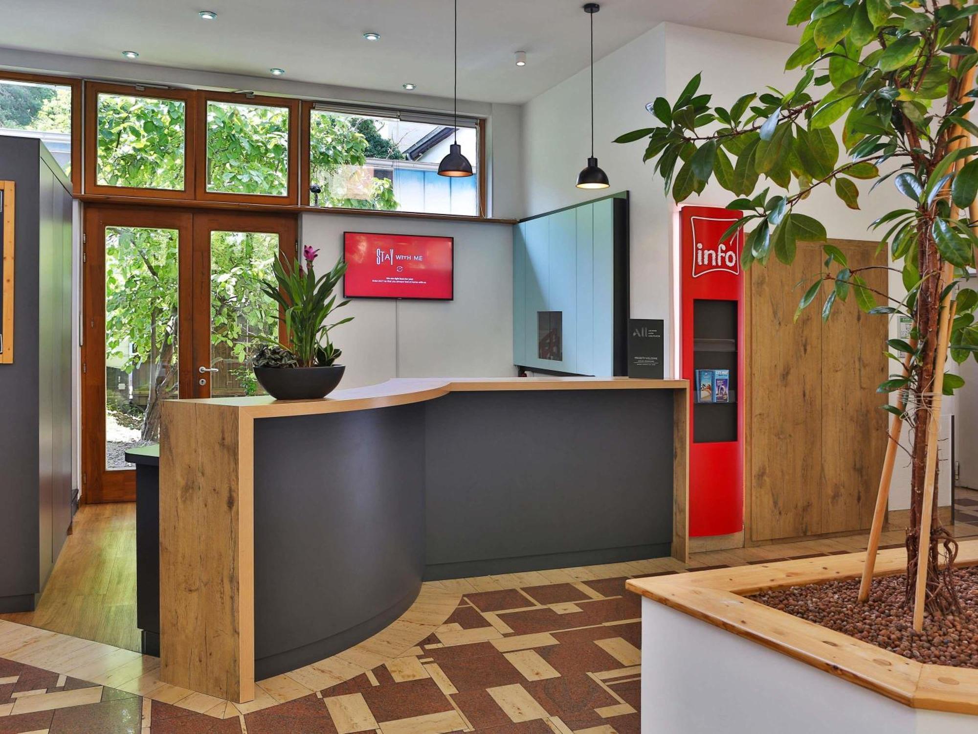 Ibis Berlin City Sued — Bilder 1
